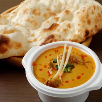 Chicken curry with naan or rice