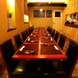 We offer private reservations.Please feel free to contact us regarding the number of people and food options.