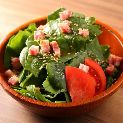 Spinach salad