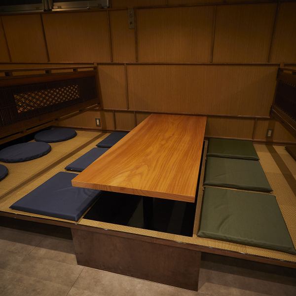 大人数での会社宴会、歓迎会や少人数でのプライベートな個室飲み会など、様々なシーンでご利用いただけます!厳選された鮮魚や食材を使った旬のコースも各種ご用意しています。落ち着く空間でゆったりとお寛ぎください!