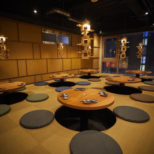 大宮で炉端焼きを臨場感たっぷりに楽しめる居酒屋として、心地よい時間をご提供いたします。