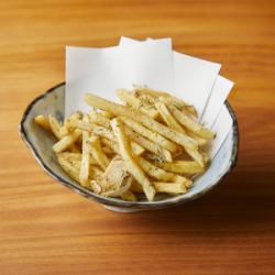 黒トリュフ薫るスパイシーポテトフライ