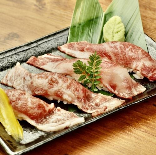 [Up to 2 pieces per person] 100 yen! Kuroge Wagyu beef sushi