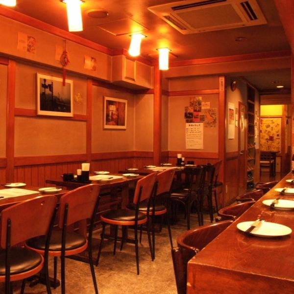 温もりある店内と落ち着いた雰囲気の中で流れるＢＧＭを聞きながらお食事をお楽しみ下さい。