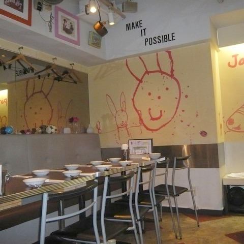 お洒落な雰囲気でデートにも最適♪生牡蛎と本格釜焼きピッツァのお店☆下北沢で30年以上『やってます』！！