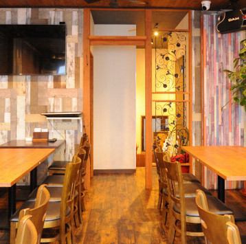 20名様～50名様までの貸切も承っております！歓送迎会などの団体様利用にもぴったりです。ビールやサワー、紹興酒、ワインなど多彩なドリンクも取り揃えております。本格的な中華料理を楽しみながら、カラオケで盛り上がることもできるため、友人や同僚との思い出に残る夜をお楽しみください。