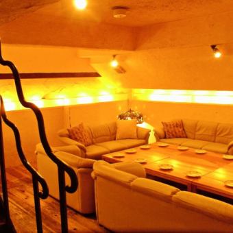 [Up to 25 people] Available.The sofa seats in the basement are ideal for private banquets and parties.25 people or more (negotiable)
