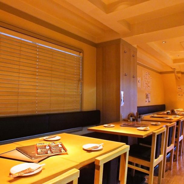 There are two floors that can accommodate 20 people, one is a non-smoking floor and one is a smoking floor.We also offer private reservations for each floor (approximately 20 people or more), so please take advantage of this during the upcoming year-end party season♪ Meeting Yakitori]