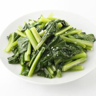 Stir-fried green vegetables and shimeji / stir-fried komatsuna garlic / stir-fried jellyfish and leek sprouts