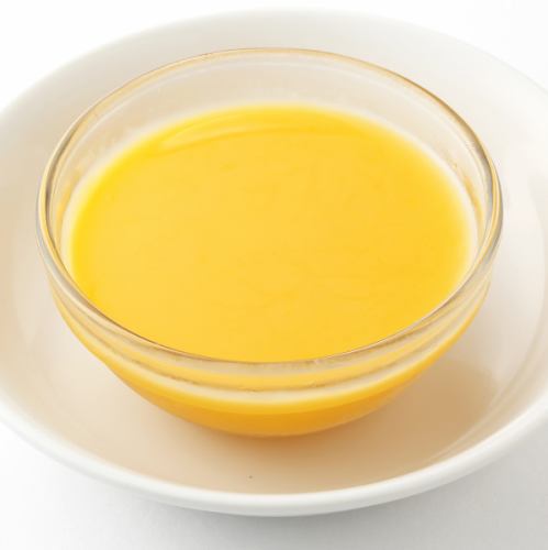 Mango pudding / black sesame pudding