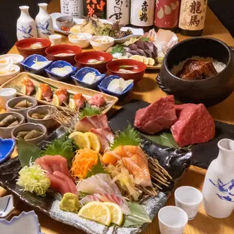 黒毛和牛肉寿司・和牛のランプステーキ・刺身4種盛など全10品！2時間飲み放題付き7500円コース