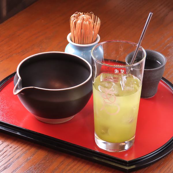 お茶の贅沢な体験！芳翠園の西尾抹茶を使った「PREMIUM 抹茶ハイ」