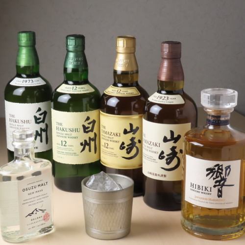 豊富なお酒、希少な日本酒やウイスキーを揃えております！