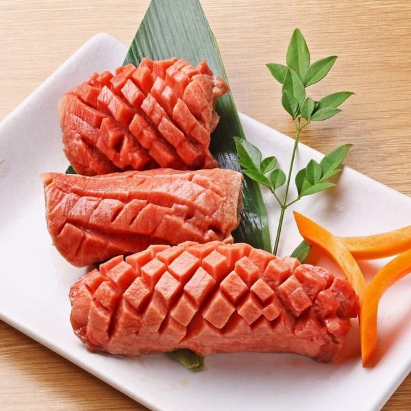 Premium salted tongue, thick-sliced tongue <1199 yen including tax>