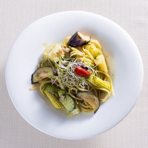 季節野菜のジェノベーゼ