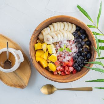 [Reservations for weekends and holidays can be made here] Original acai bowls made by the wedding venue's pastry chef