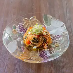 フレッシュモッツアレラとトマトソースの冷製パスタ