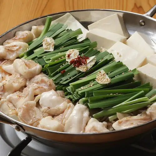 【極上のぷりぷり食感】国産和牛の炙りもつ鍋