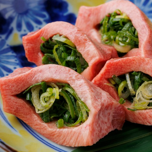 Famous thick-sliced green onion wrapped tongue