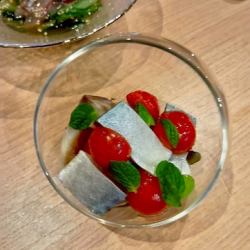 しめさばとトマトのカクテル