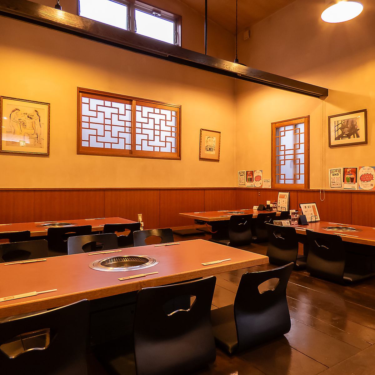 A5ブランド牛を使った焼肉店。高品質なお肉を納得のコスパで楽しめる贅沢な空間です。