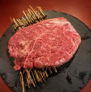 和牛三筋牛排