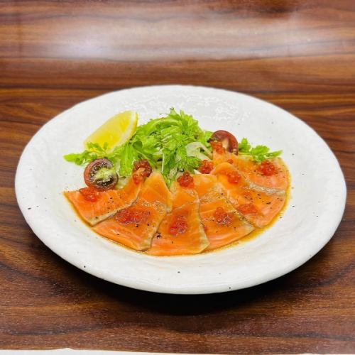 サーモンイクラカルパッチョ