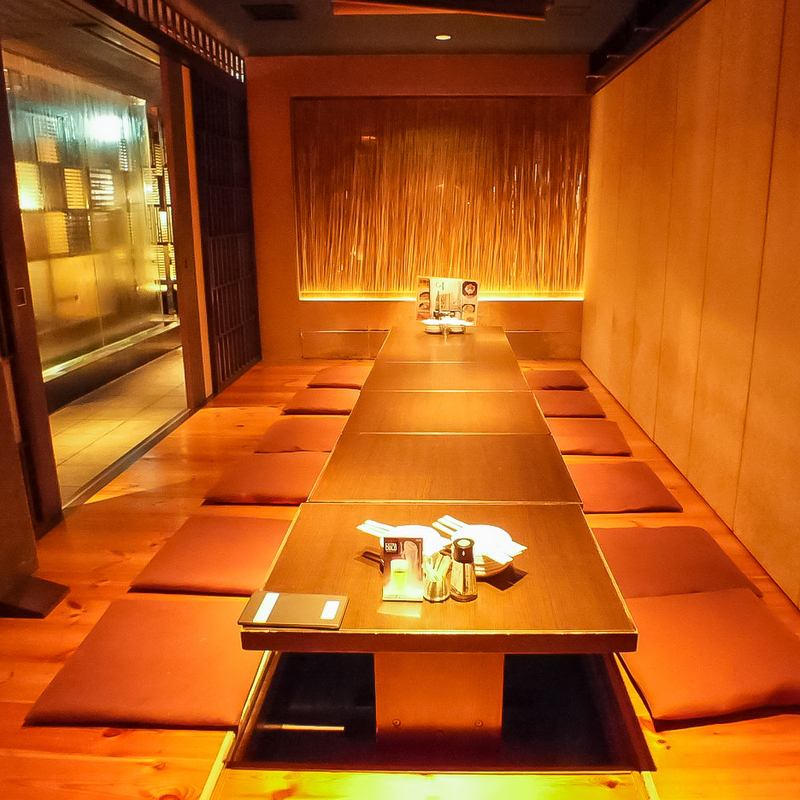 We have private rooms available to accommodate different numbers of people! Recommended for various banquets.