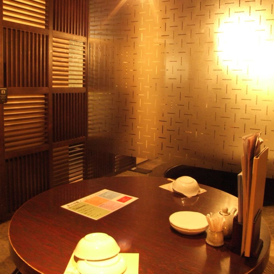 2名様からお使い頂ける個室はデートでのご利用におすすめです