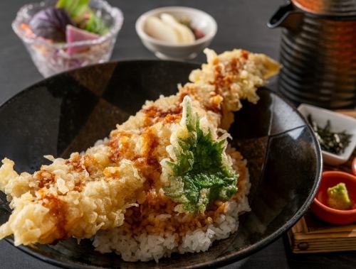 みなと謹製穴子天丼