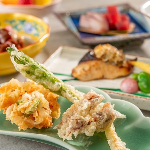 【彩りコース】旬の食材を使った、見た目も楽しいお手軽コース。気の合う仲間と、気軽にどうぞ。」