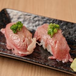 Grilled Wagyu beef sushi (2 pieces)