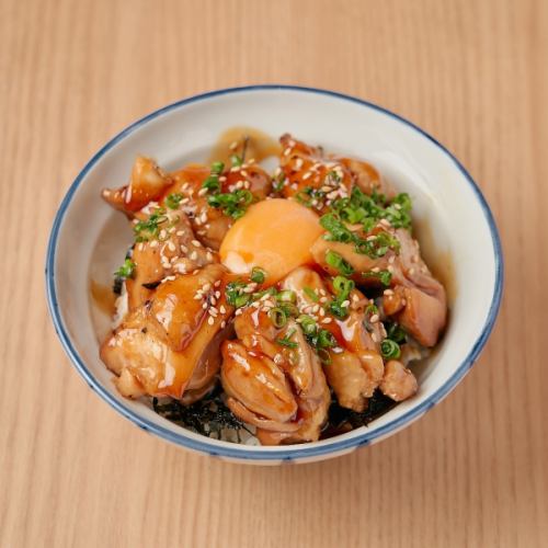 地鶏の甘辛焼き鳥丼