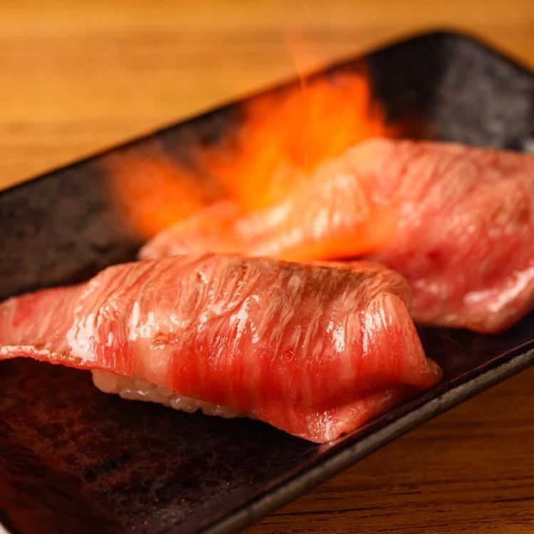 Please enjoy our specially selected Shamo chicken in a private room.