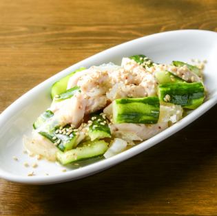 Boiled chicken and cucumber jellyfish with salt and sesame sauce