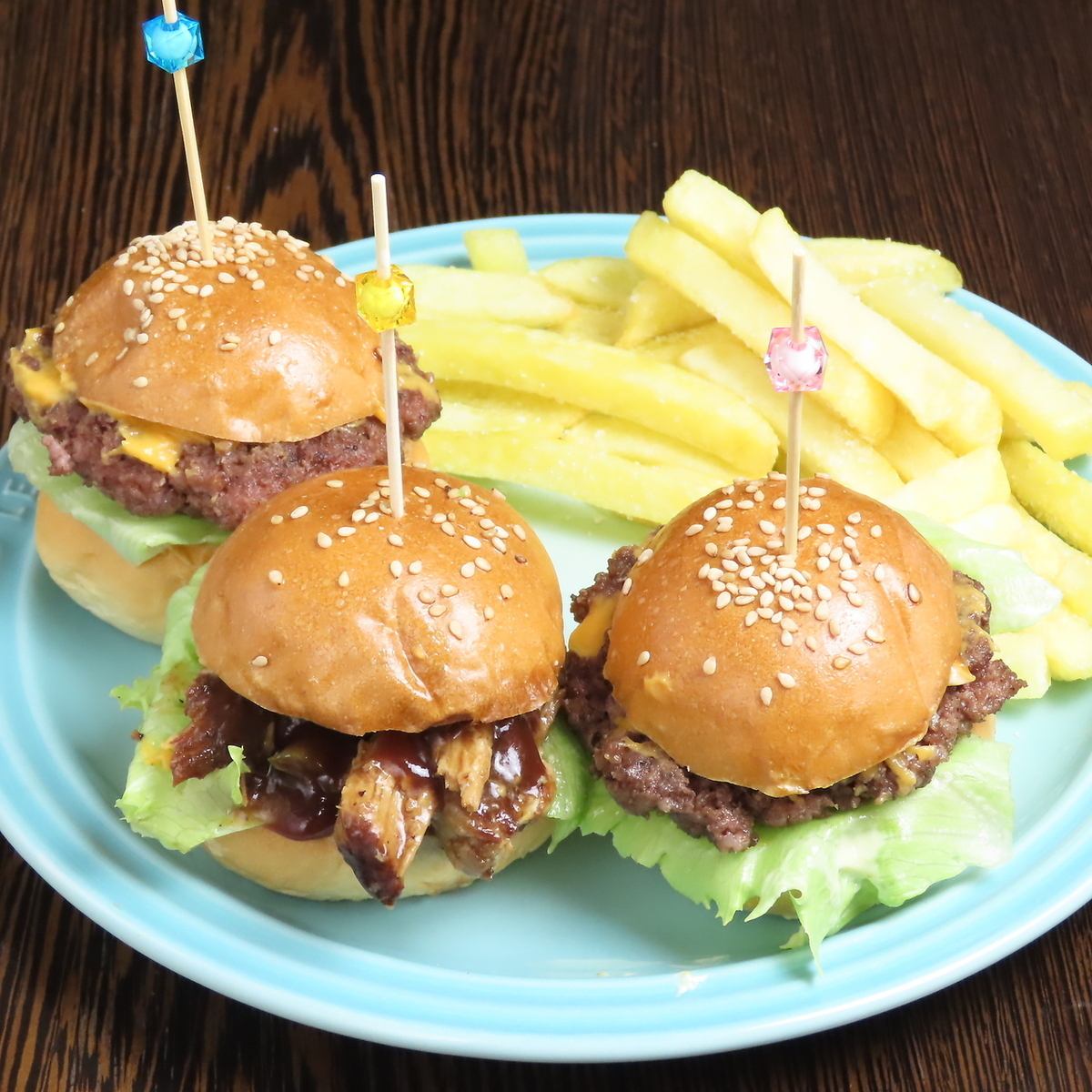 和牛を使用した贅沢なハンバーガーをお楽しみいただけます！