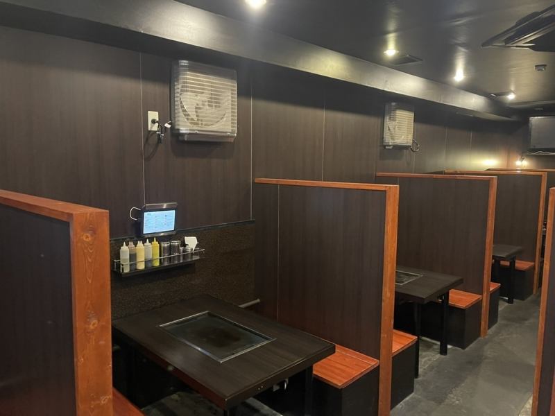 お席 | 鉄板焼・お好み焼き・もんじゃ 山海苑