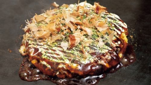 The hot air !! Hot okonomiyaki has the same taste since its establishment
