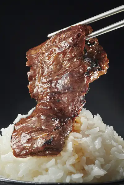 じゅわっと濃厚！旨さ爆発！“たれ焼肉”