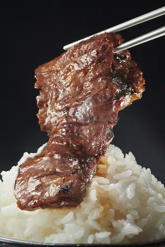 じゅわっと濃厚！旨さ爆発！“たれ焼肉”