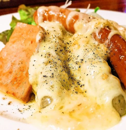 [For cheese lovers] Enjoy with raclette cheese♪