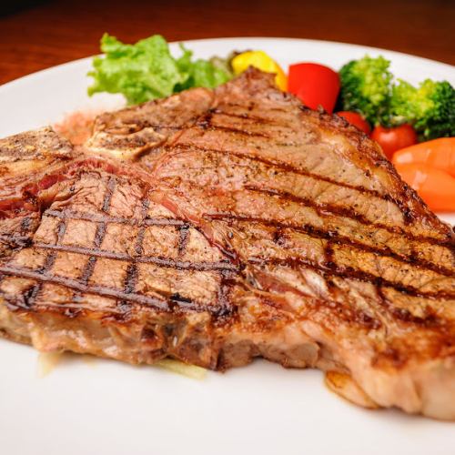 The true value of grilled steak !! Enjoy T-bone steak ♪