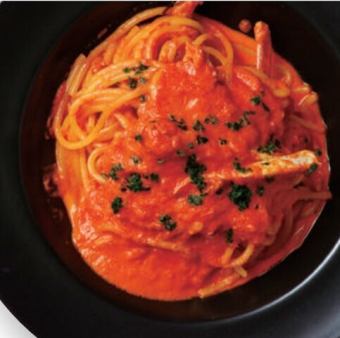 渡り蟹のトマトクリームパスタ