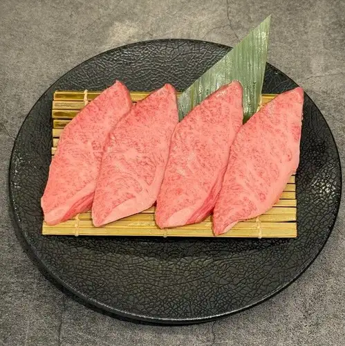 A5黒毛和牛上カルビ