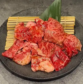 A5黒毛和牛切り落とし100ｇ