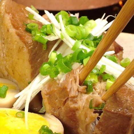 [Due to popularity, sold out] Raf tea (braised pork) Thick boiled cubes that can be cut with chopsticks 900 yen