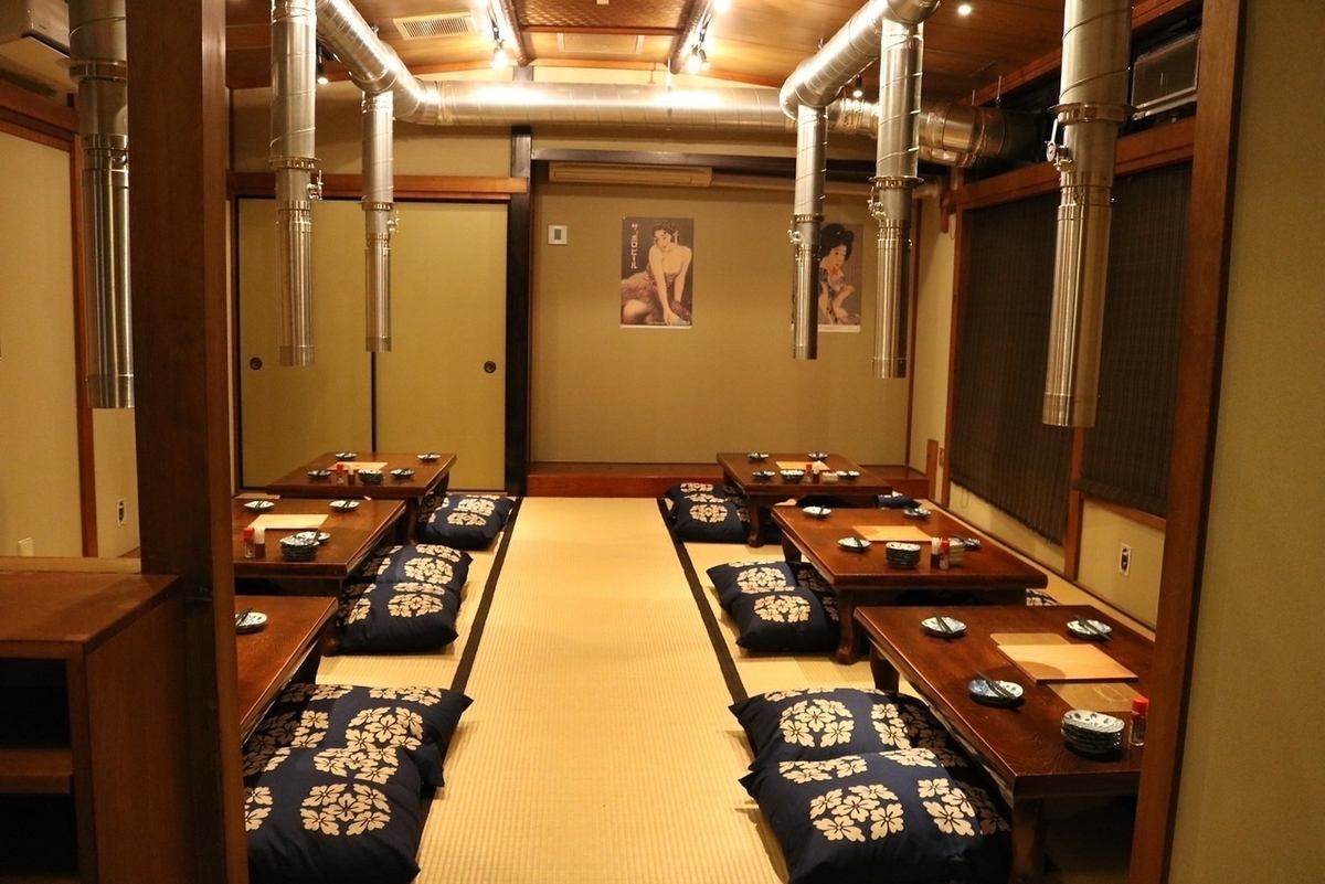 少人数から20名様～30名様以上の大人数宴会も歓迎の座敷を完備！