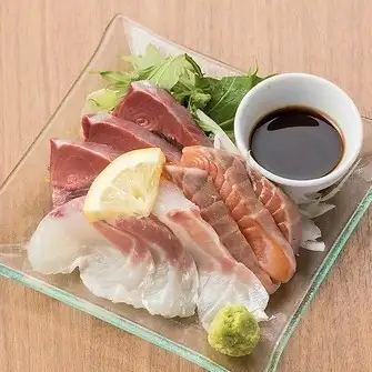 Assorted 3 types of sashimi