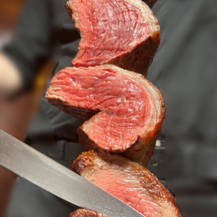 【土日祝限定!ランチプレミアム】希少部位など16種のシュラスコが食べ放題~サイドメニュー付~