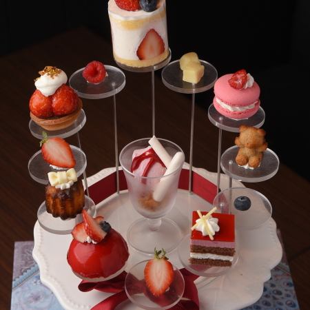 【アフタヌーンティー(14:00~17:00)】スイーツ・アフタヌーンティー 2,000円(税込)